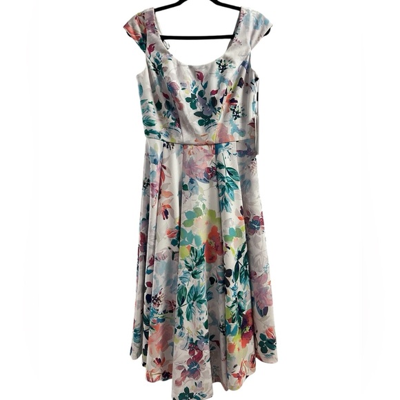NWT CALVIN KLEIN Floral Garden Party Dress Size 8 - Picture 1 of 12
